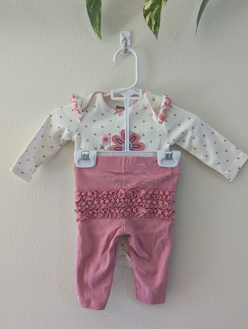 Floral Outfit With Ruffly Butt